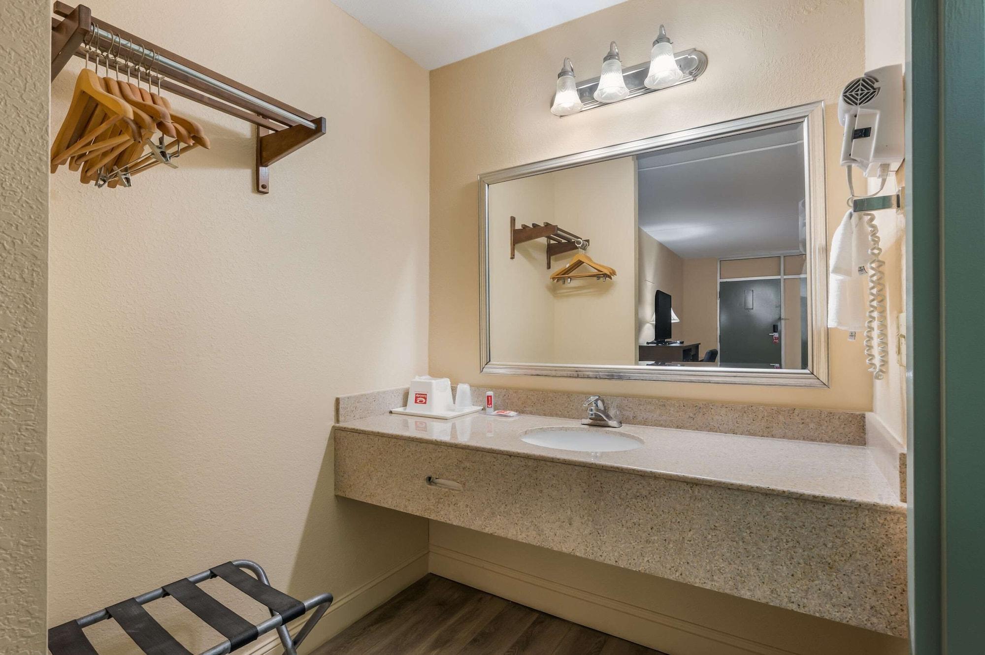 Econo Lodge Cullman Esterno foto